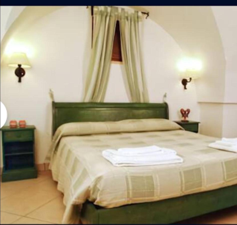 Room In Bb - Stunning Quadruple Room In Ancient Masseria Near The Sea In A Quiet Olive Trees Ostuni Eksteriør bilde