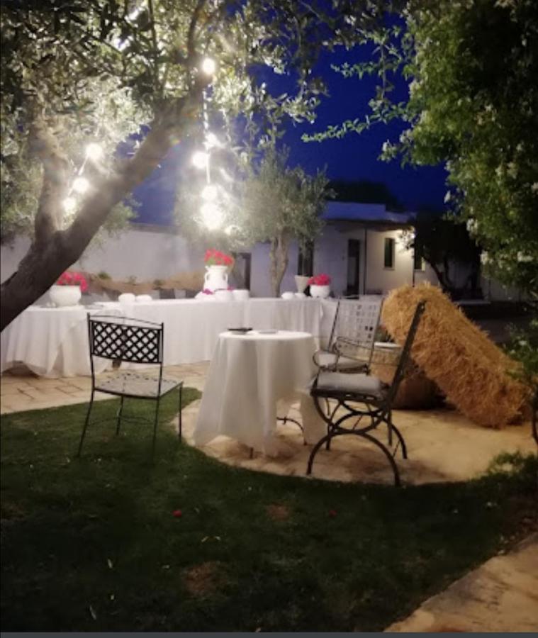 Room In Bb - Stunning Quadruple Room In Ancient Masseria Near The Sea In A Quiet Olive Trees Ostuni Eksteriør bilde